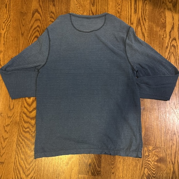 Men’s Carbon 2 Cobalt Long Sleeve Shirt - Picture 2 of 3